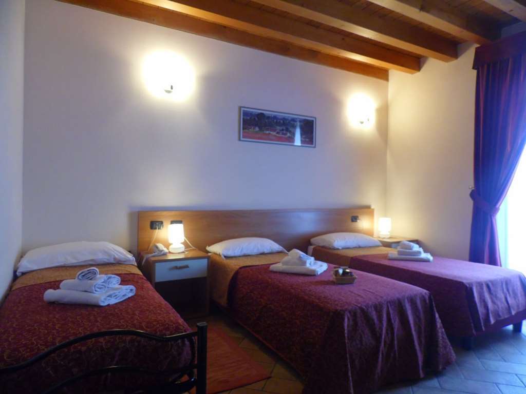 Hotel Agli Ulivi Valeggio sul Mincio Quarto foto