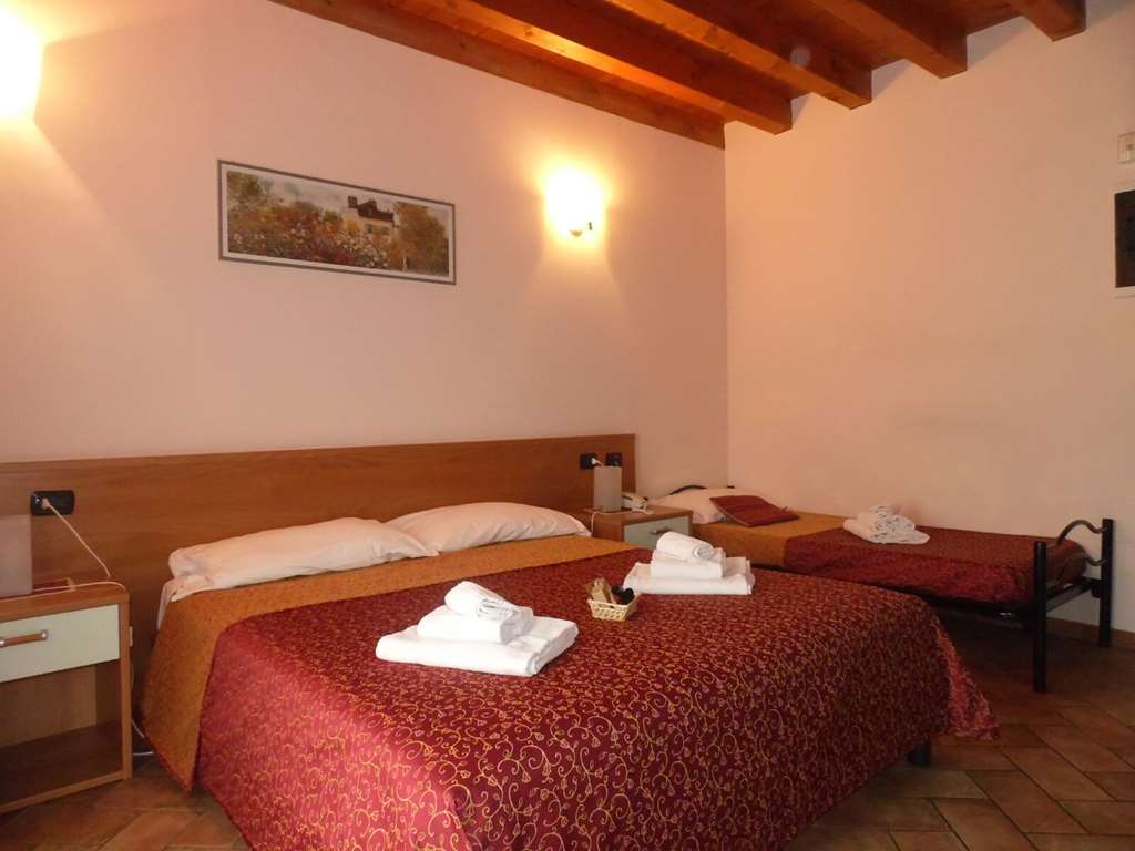 Hotel Agli Ulivi Valeggio sul Mincio Quarto foto