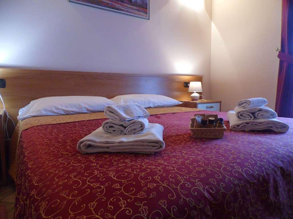 Hotel Agli Ulivi Valeggio sul Mincio Quarto foto